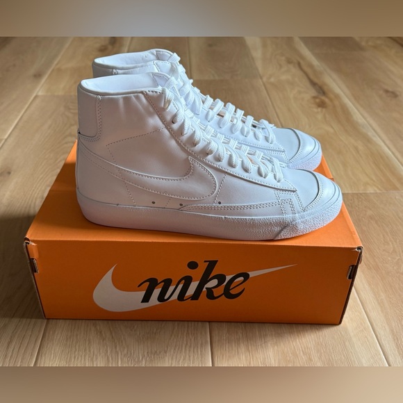 Nike Blazer Mid '77 Women's Shoes - CZ1055-117 - New - Size 9 - Picture 10 of 14